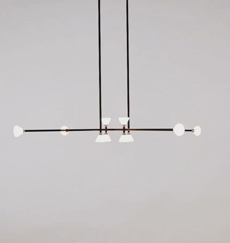Chandelier - Horizontal - 10 Lights (Matte black/Brushed brass) Video